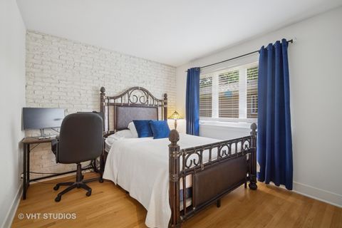 Tiny photo for 313 Hawthorn Avenue #F, Glencoe, IL 60022 (MLS # 12412674)