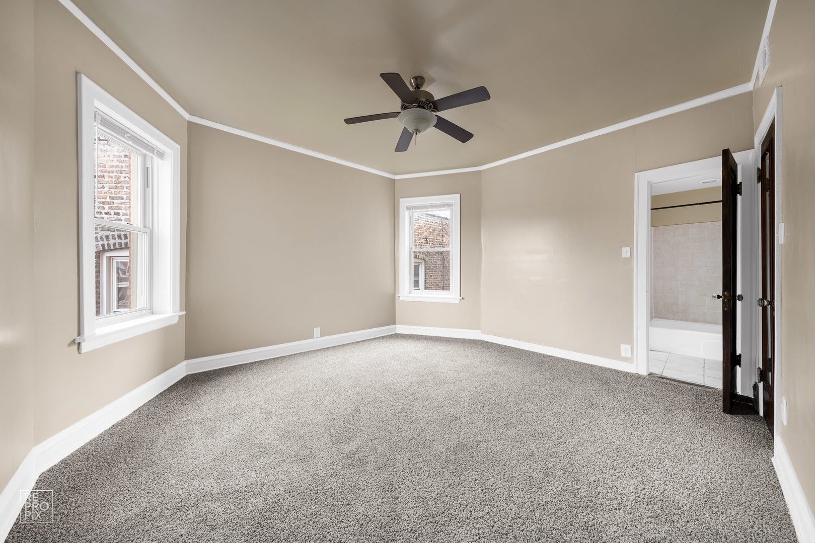 7751 S Saginaw Avenue 3