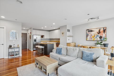 Tiny photo for 737 W Washington Boulevard #710, Chicago, IL 60661 (MLS # 12572043)