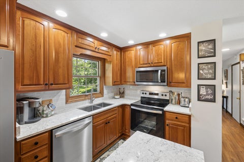 Tiny photo for 2305 E 31st Street, Davenport, IA 52807 (MLS # 12712276)