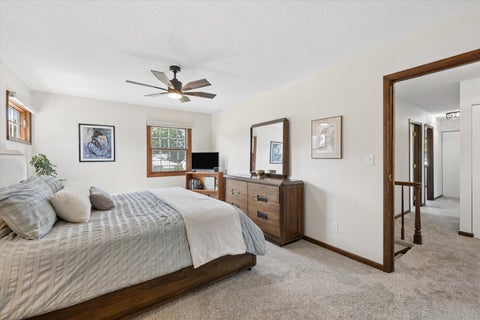 Tiny photo for 2305 E 31st Street, Davenport, IA 52807 (MLS # 12712276)