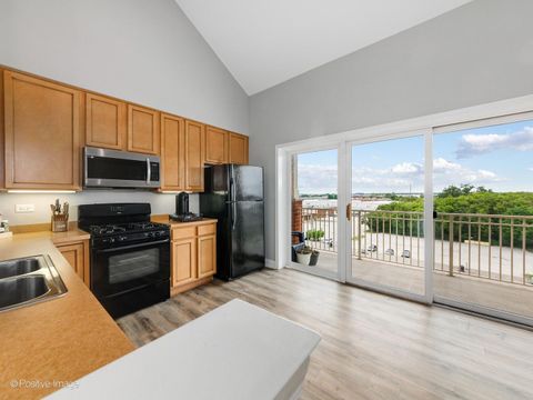 Tiny photo for 8300 Concord Drive #607, Morton Grove, IL 60053 (MLS # 12677551)