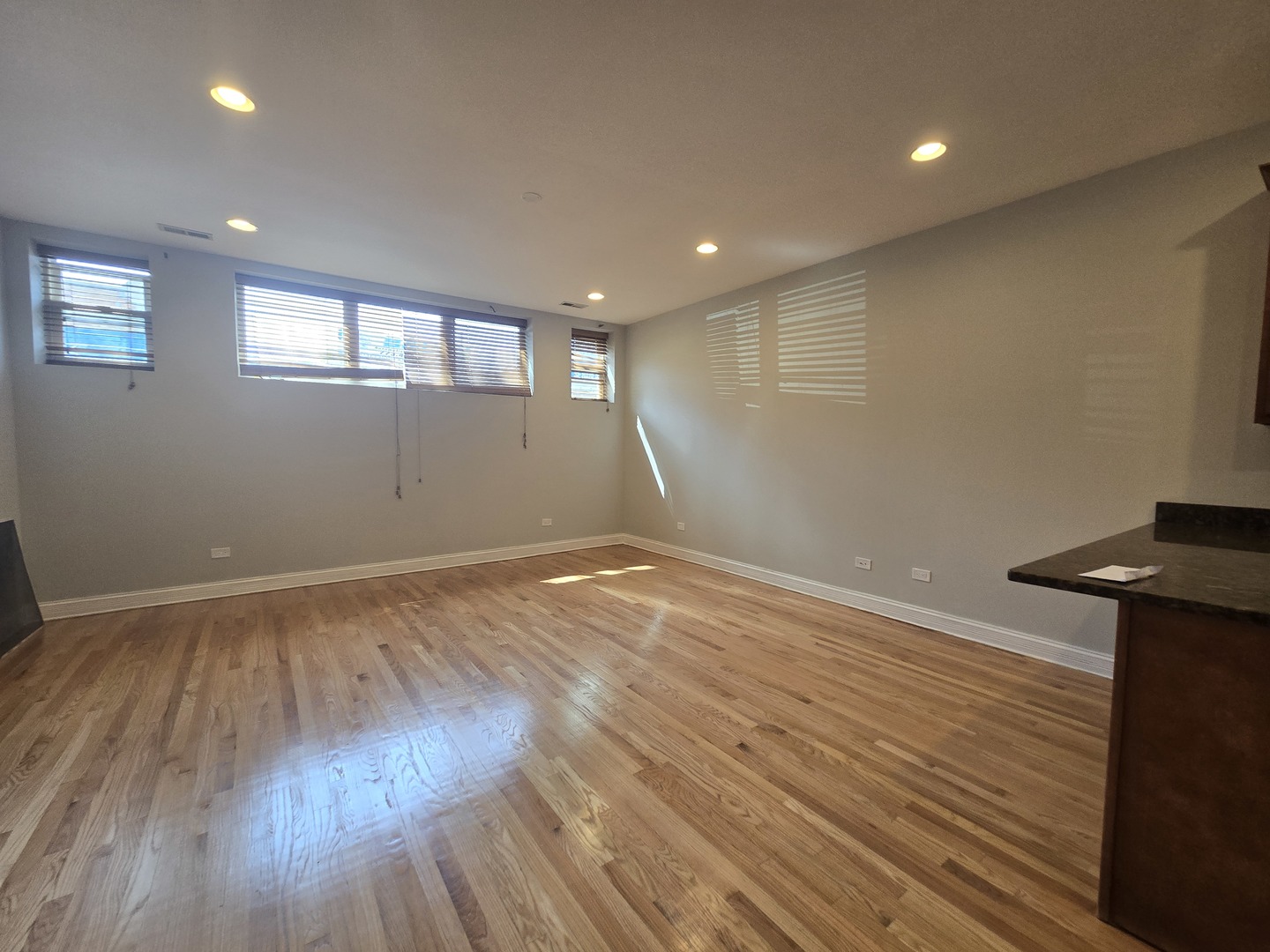 3831 N Kedzie Avenue GN