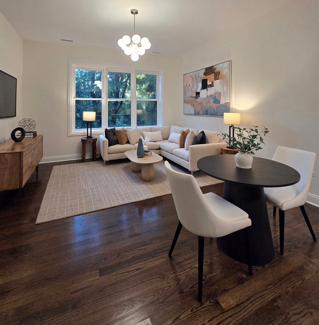 1537 N ORLEANS Avenue 4G