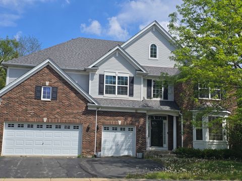 Photo of 2221 Edgartown Lane, Hoffman Estates, IL 60192 (MLS # 12417878)