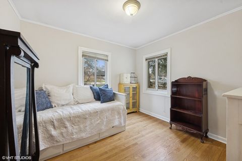 Tiny photo for 1720 W 54th Place, La Grange Highlands, IL 60525 (MLS # 12460052)