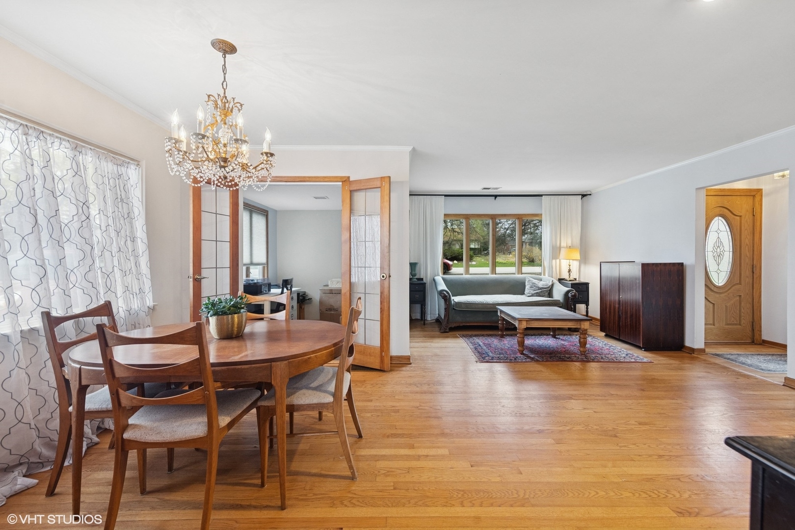 1720 W 54th Place