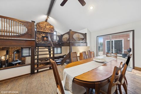 Tiny photo for 1720 W 54th Place, La Grange Highlands, IL 60525 (MLS # 12460052)