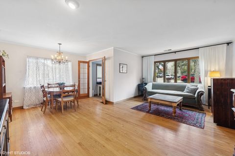 Tiny photo for 1720 W 54th Place, La Grange Highlands, IL 60525 (MLS # 12460052)