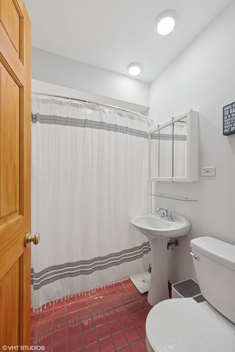 Tiny photo for 1720 W 54th Place, La Grange Highlands, IL 60525 (MLS # 12460052)