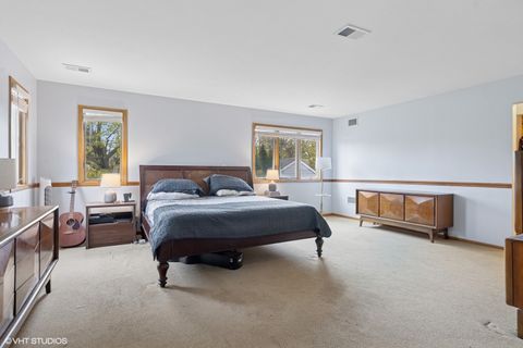 Tiny photo for 1720 W 54th Place, La Grange Highlands, IL 60525 (MLS # 12460052)