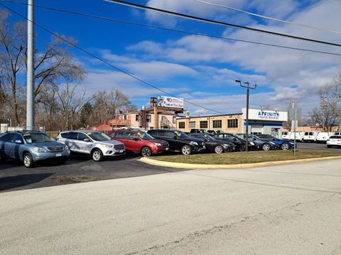 24W483 Lake Street Roselle IL 60172