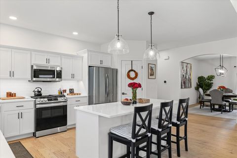 Tiny photo for 1614 Kassen Avenue, Mahomet, IL 61853 (MLS # 12489510)