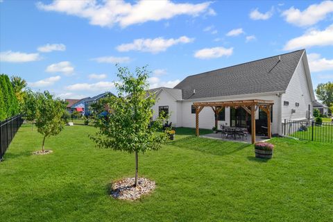 Tiny photo for 1614 Kassen Avenue, Mahomet, IL 61853 (MLS # 12489510)