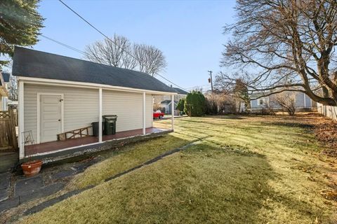 Tiny photo for 1206 Griffith Road, Lake Forest, IL 60045 (MLS # 12546880)