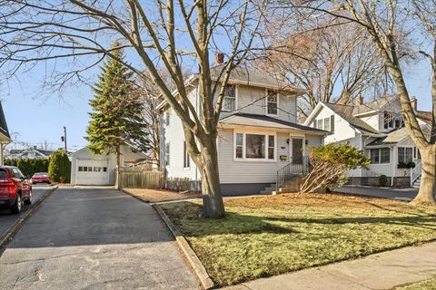 1206 Griffith Road Lake Forest IL 60045