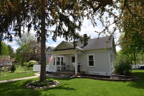 Tiny photo for 302 E Main Street, Yorkville, IL 60560 (MLS # 12628567)
