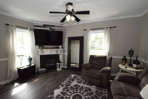 Tiny photo for 302 E Main Street, Yorkville, IL 60560 (MLS # 12628567)