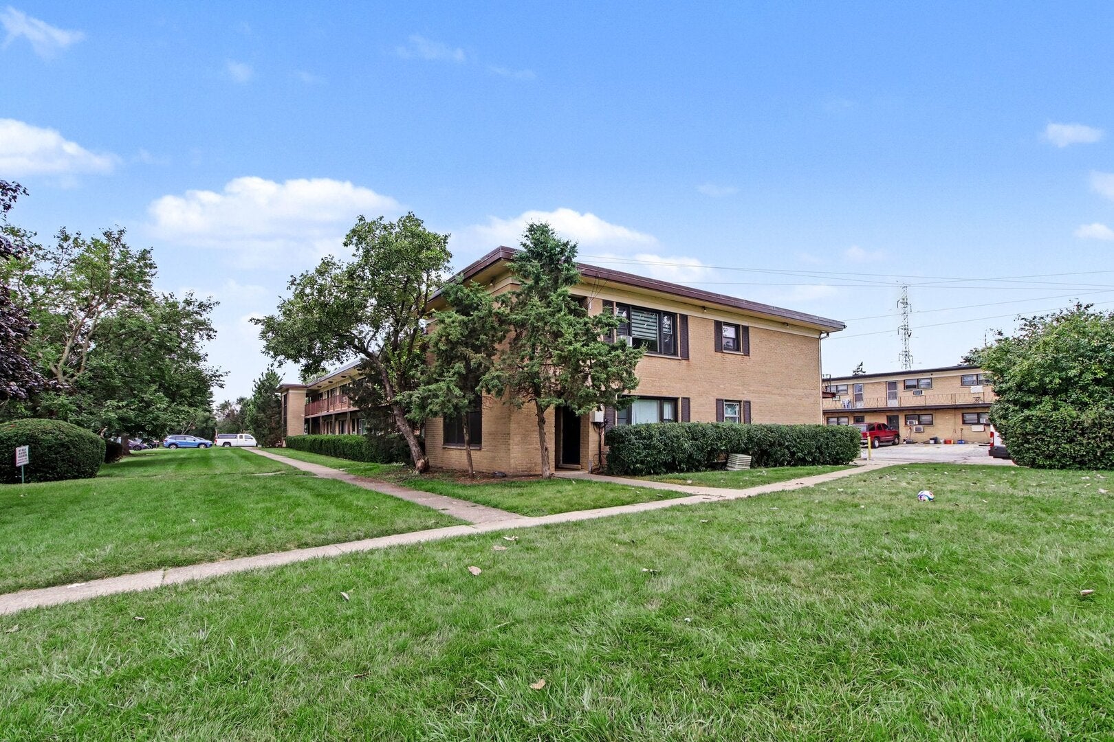 34 King Arthur Court 15