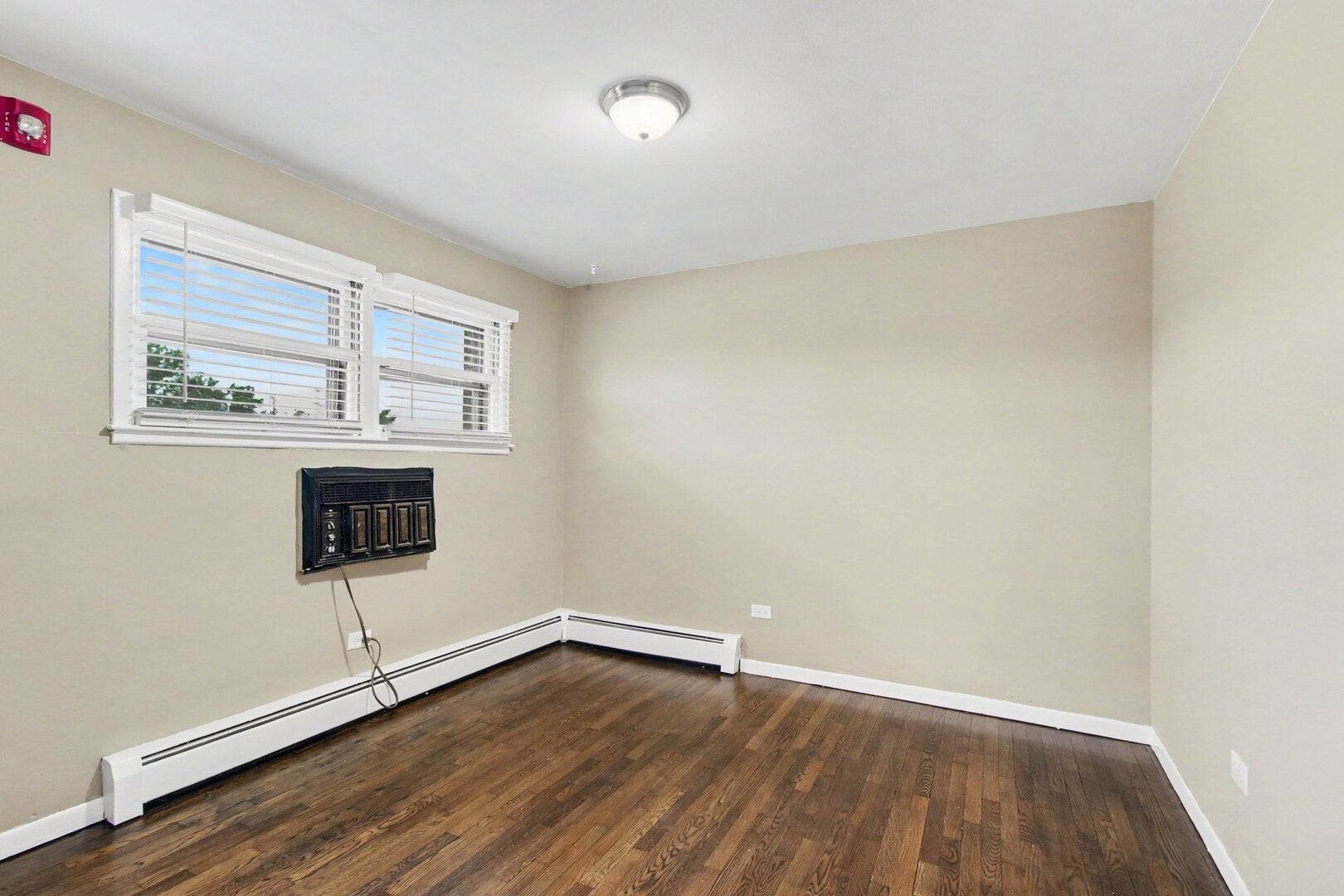 34 King Arthur Court 15