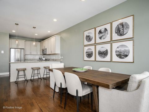 Tiny photo for Chicago, IL 60613 (MLS # 12601303)