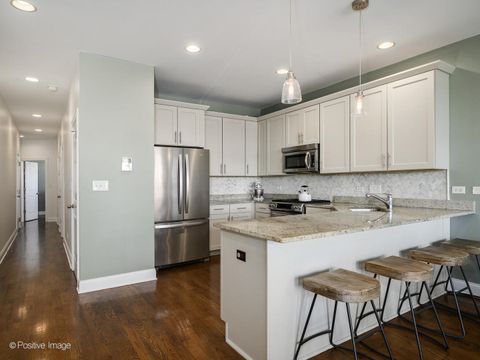 Tiny photo for Chicago, IL 60613 (MLS # 12601303)
