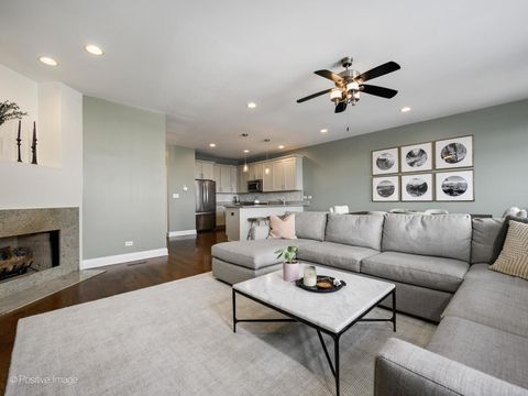 Tiny photo for Chicago, IL 60613 (MLS # 12601303)