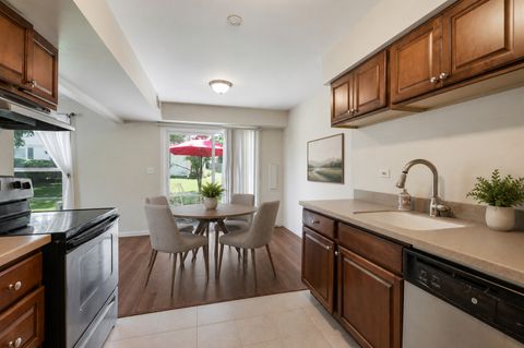 Tiny photo for 2208 Ramsey Circle, Schaumburg, IL 60194 (MLS # 12701436)