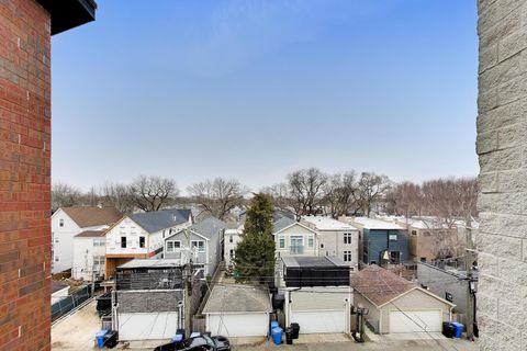Tiny photo for 1927 W BELMONT Avenue #4, Chicago, IL 60657 (MLS # 12589635)