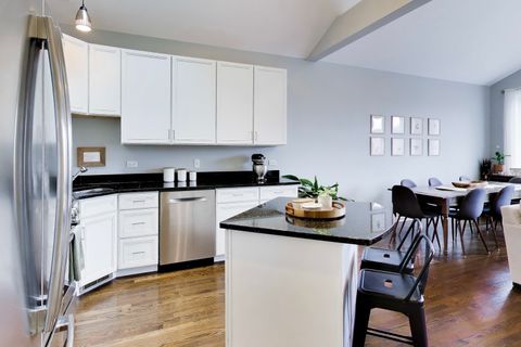 Tiny photo for 1927 W BELMONT Avenue #4, Chicago, IL 60657 (MLS # 12589635)