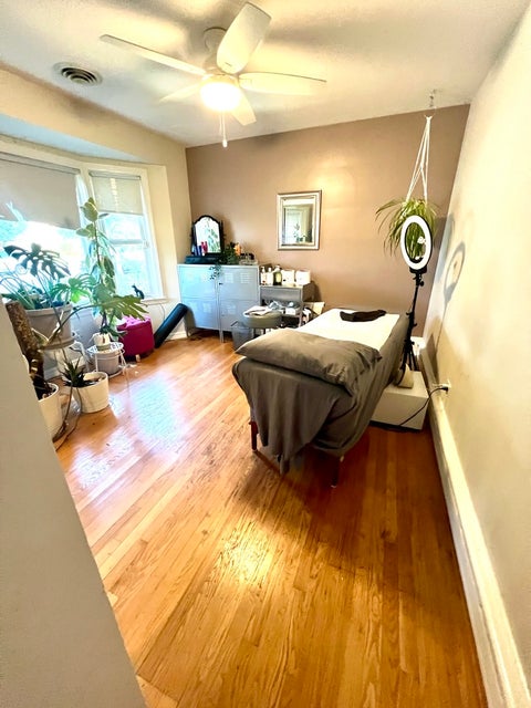 Tiny photo for 7338 N Tripp Avenue, Lincolnwood, IL 60712 (MLS # 12721424)