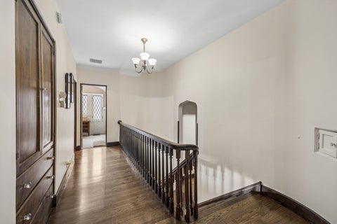 Tiny photo for 610 N Oak Park Avenue, Oak Park, IL 60302 (MLS # 12671178)