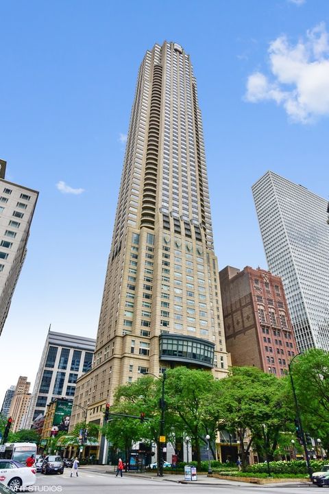 Photo of 800 N Michigan Avenue #PH67, Chicago, IL 60611 (MLS # 12566423)