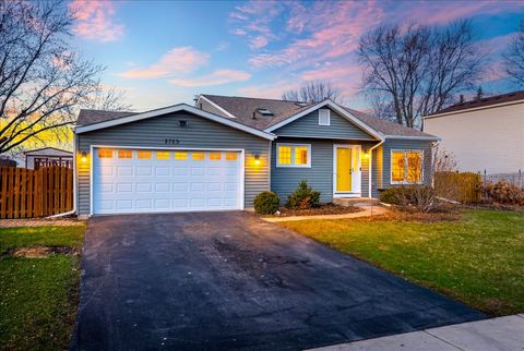 Photo of 2725 Springdale Circle, Naperville, IL 60564 (MLS # 12619980)