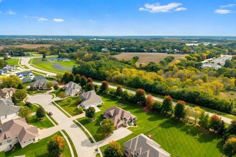 Tiny photo for 3934 Grayhawk Court, Bettendorf, IA 52722 (MLS # 12784041)