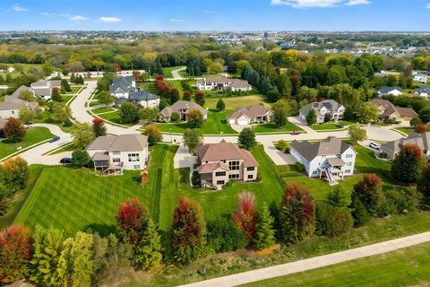 Tiny photo for 3934 Grayhawk Court, Bettendorf, IA 52722 (MLS # 12784041)