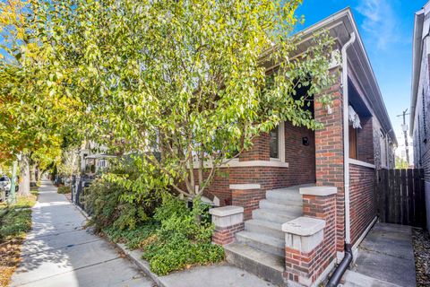 Photo of 3647 S Damen Avenue, Chicago, IL 60609 (MLS # 12502681) Photo of 3647 S Damen Avenue, Chicago, IL 60609 (MLS # 12502681)