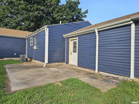 Tiny photo for 16530 E FAIRFIELD Road, Mt Vernon, IL 62864 (MLS # EB459128)