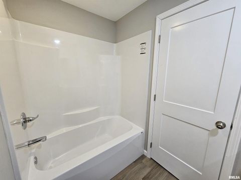 Tiny photo for 16530 E FAIRFIELD Road, Mt Vernon, IL 62864 (MLS # EB459128)