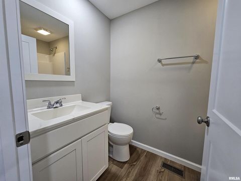 Tiny photo for 16530 E FAIRFIELD Road, Mt Vernon, IL 62864 (MLS # EB459128)