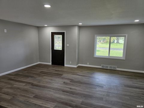 Tiny photo for 16530 E FAIRFIELD Road, Mt Vernon, IL 62864 (MLS # EB459128)