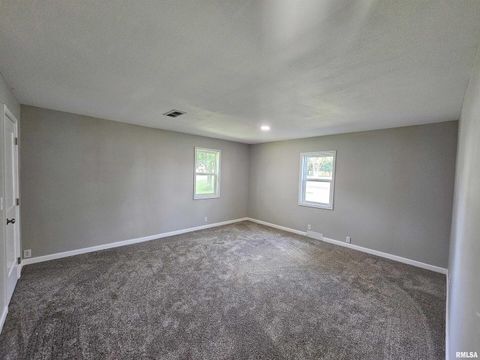 Tiny photo for 16530 E FAIRFIELD Road, Mt Vernon, IL 62864 (MLS # EB459128)