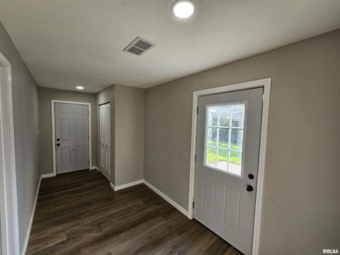 Tiny photo for 16530 E FAIRFIELD Road, Mt Vernon, IL 62864 (MLS # EB459128)