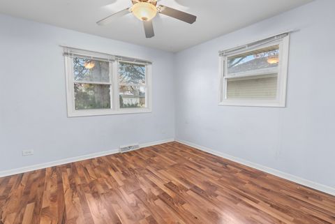 Tiny photo for 904 Chippewa Drive, Elgin, IL 60120 (MLS # 12516782)