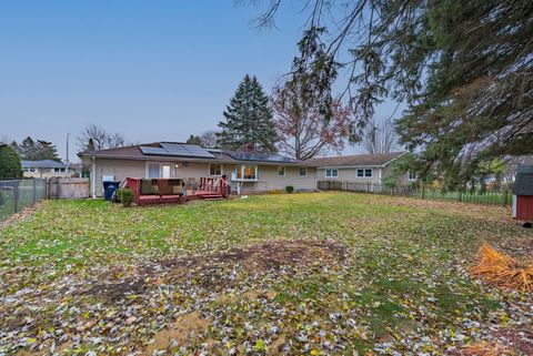 Tiny photo for 904 Chippewa Drive, Elgin, IL 60120 (MLS # 12516782)