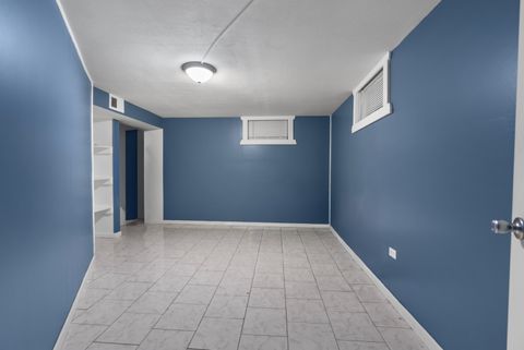 Tiny photo for 904 Chippewa Drive, Elgin, IL 60120 (MLS # 12516782)