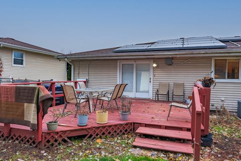 Tiny photo for 904 Chippewa Drive, Elgin, IL 60120 (MLS # 12516782)