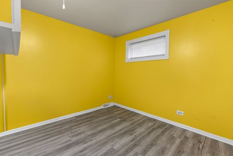 Tiny photo for 904 Chippewa Drive, Elgin, IL 60120 (MLS # 12516782)