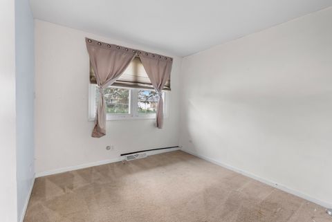 Tiny photo for 904 Chippewa Drive, Elgin, IL 60120 (MLS # 12516782)