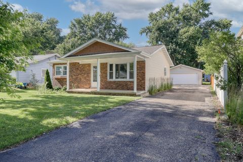 Photo of 330 E Shannon Street, Elburn, IL 60119 (MLS # 12712593)